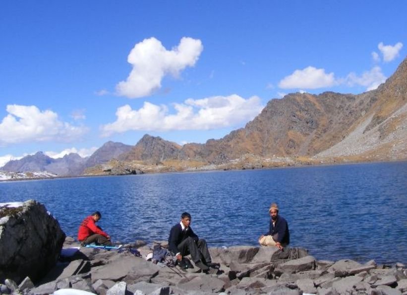 Baraadsar Lake Trek
